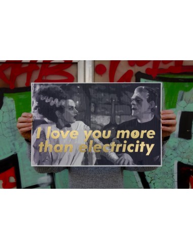 I love you more than electricity chez Cornerstreet bien 