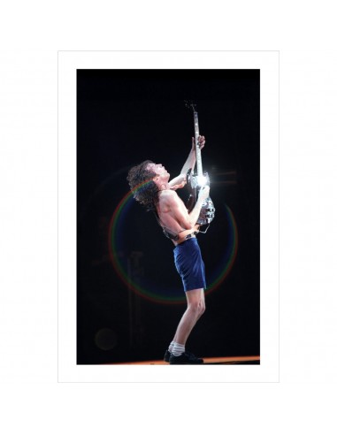 Angus Young (AC/DC), Paris 1982 les ligaments