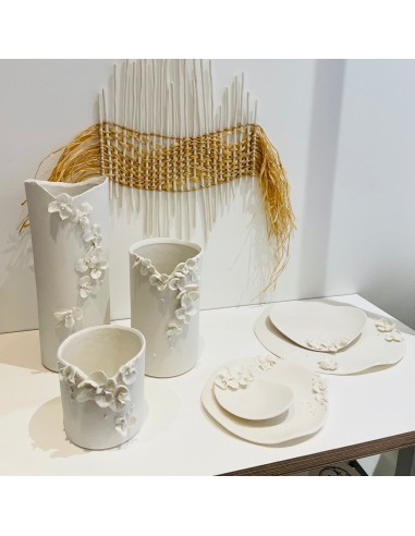 Atelier Monochrome x Illustre Paris : Moyen Vase, pièce unique, série limitée. Découvrez la collection